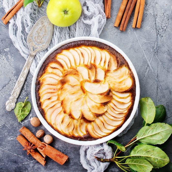 Научится готовить яблочный пирог