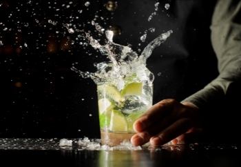 Дізнайтеся, як правильно організувати святкування дня народження в Києві! Корисні поради та ідеї для незабутньої вечірки.